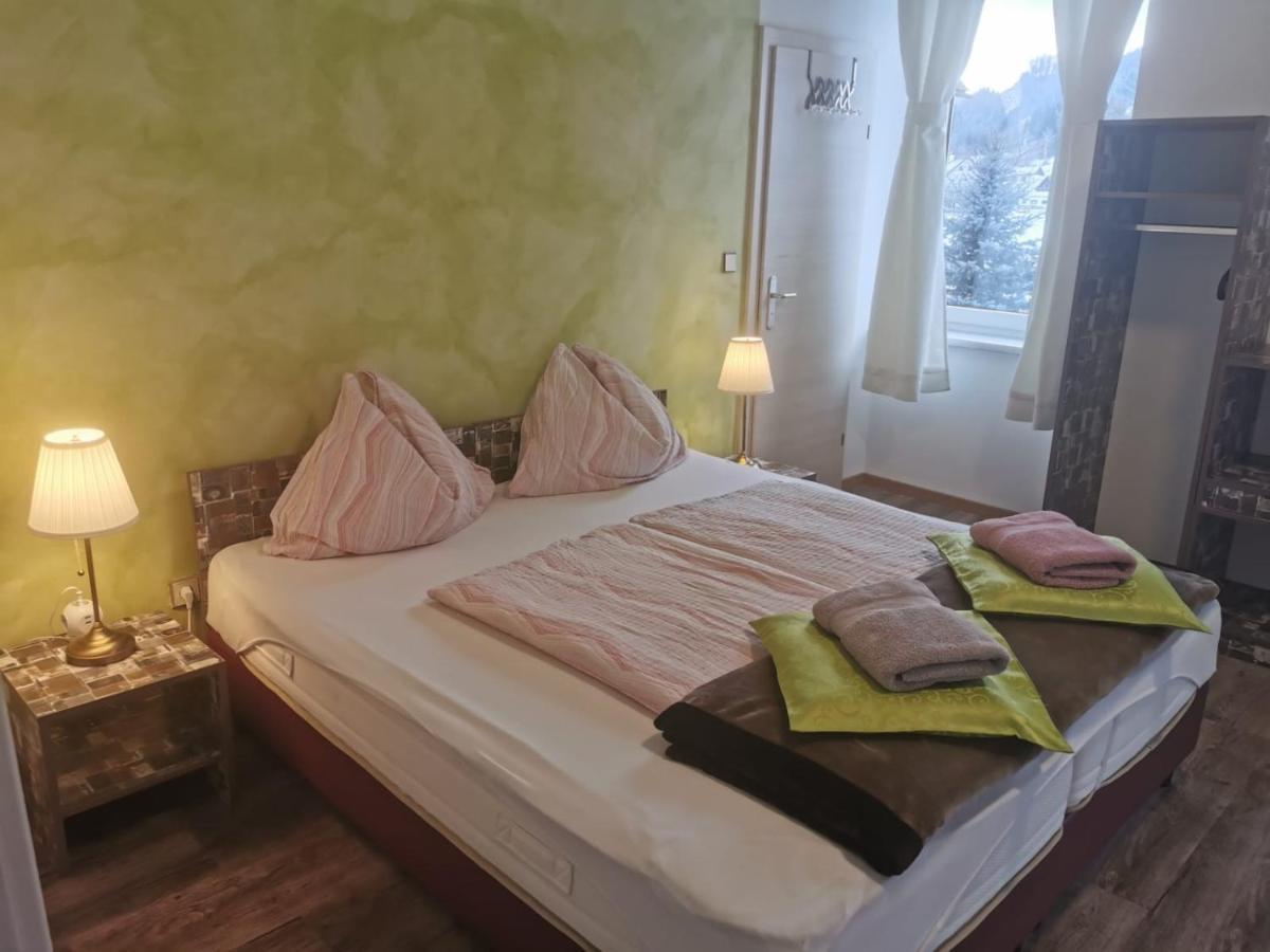 Fruehstueckspension Gasthof Gesslbauer Steinhaus am Semmering Екстериор снимка